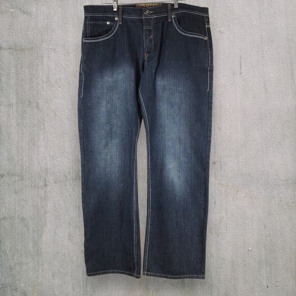 NWT Southpole Men’s 42x34 Jeans Slim Straight Dark Wash Vinyl Crest Back Pockets - Picture 2 of 12